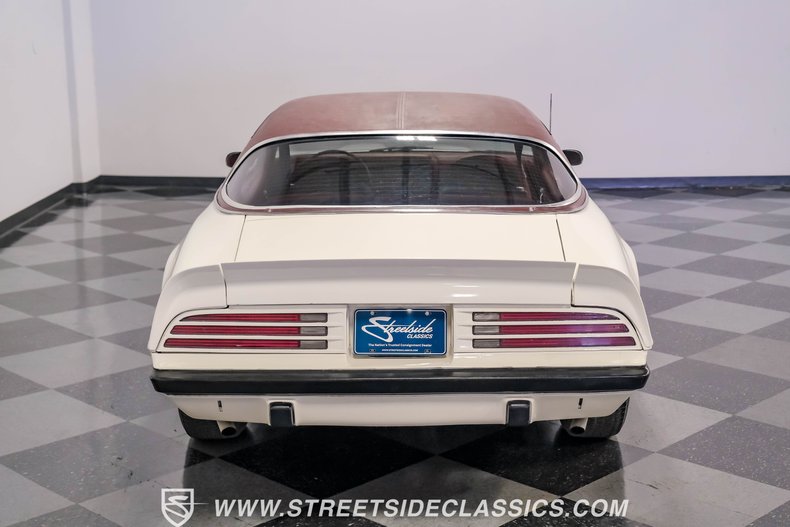 Pontiac-Firebird-1975-Cameo-White-Oxblood-22