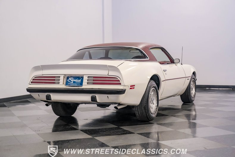 Pontiac-Firebird-1975-Cameo-White-Oxblood-23