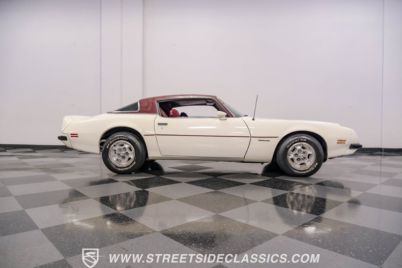 Pontiac-Firebird-1975-Cameo-White-Oxblood-26