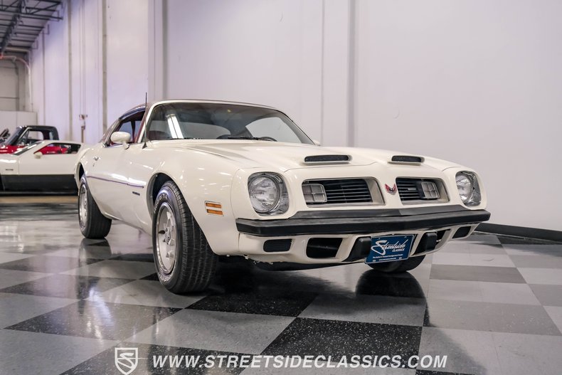 Pontiac-Firebird-1975-Cameo-White-Oxblood-30