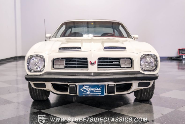 Pontiac-Firebird-1975-Cameo-White-Oxblood-31