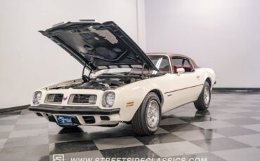 Pontiac-Firebird-1975-Cameo-White-Oxblood-37