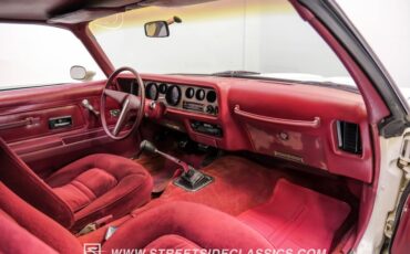 Pontiac-Firebird-1975-Cameo-White-Oxblood-41