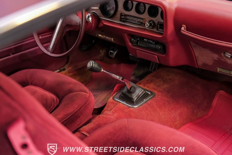Pontiac-Firebird-1975-Cameo-White-Oxblood-48