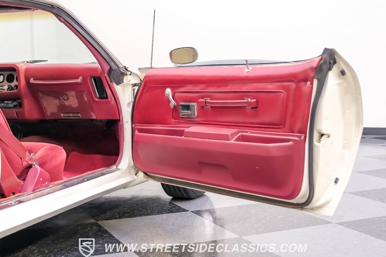 Pontiac-Firebird-1975-Cameo-White-Oxblood-8