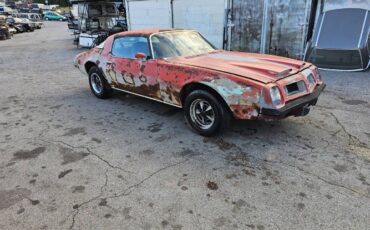 Pontiac-Firebird-1975-Red-Black
