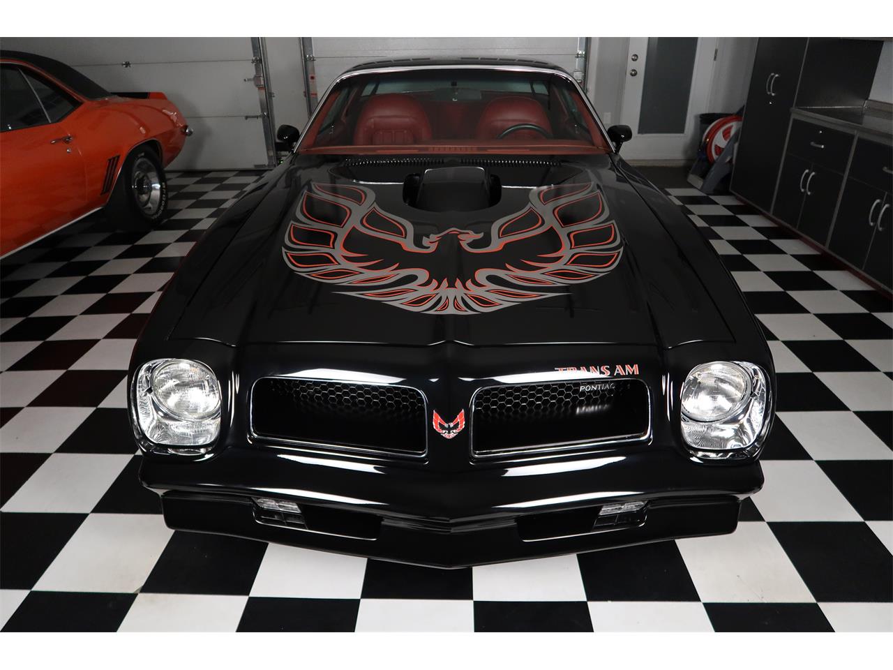 Pontiac-Firebird-1976-Starlight-Black-Red-35
