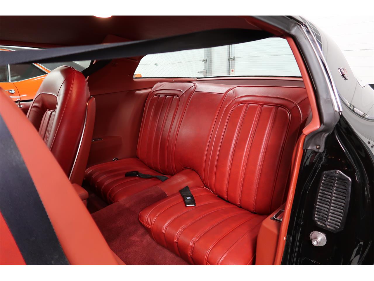 Pontiac-Firebird-1976-Starlight-Black-Red-52