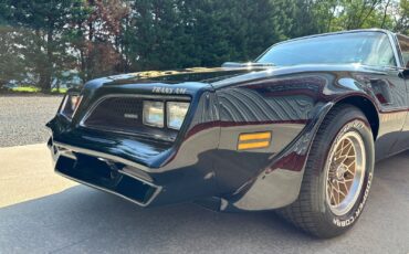 Pontiac-Firebird-1977-Coupe-15
