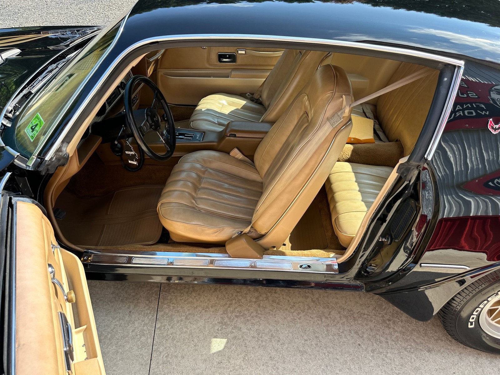 Pontiac-Firebird-1977-Coupe-23