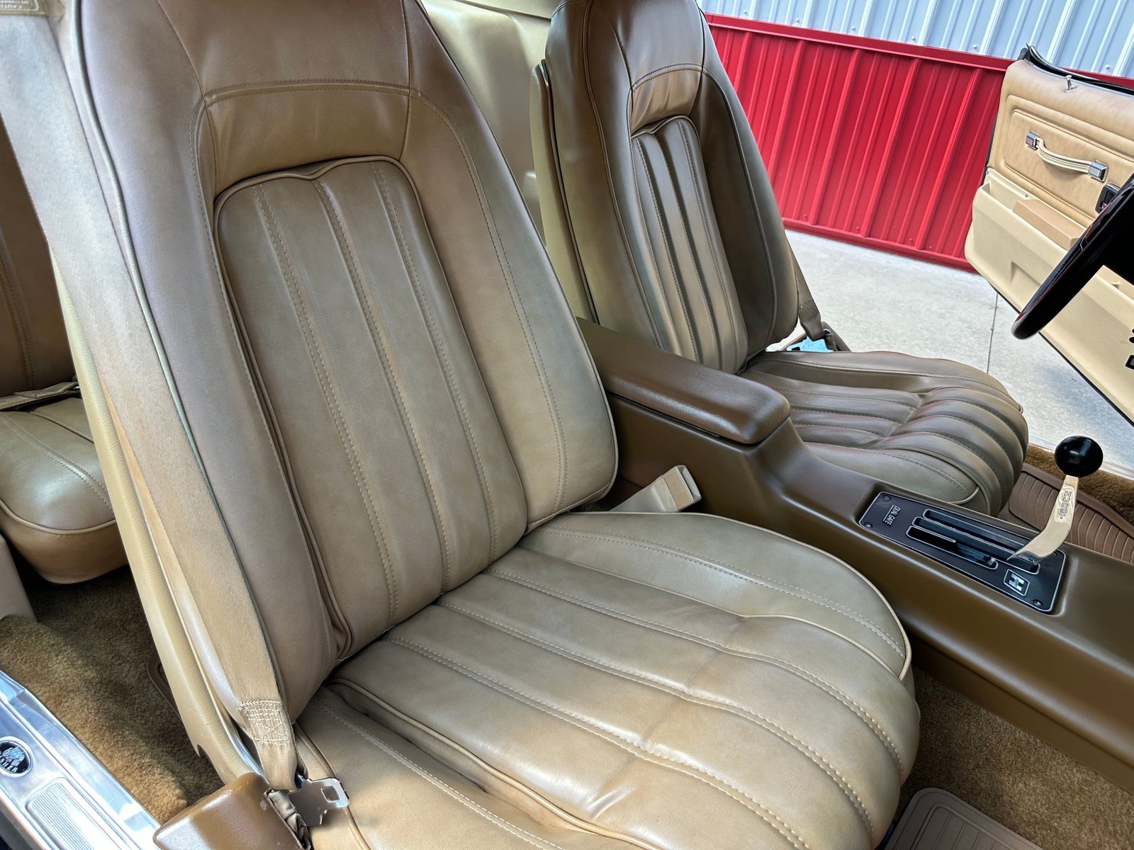 Pontiac-Firebird-1977-Coupe-28