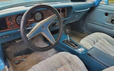 Pontiac-Firebird-1977-Sky-Blue-11