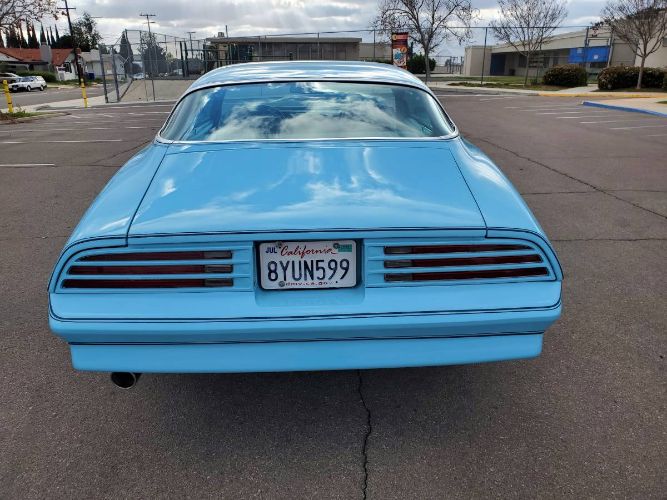 Pontiac-Firebird-1977-Sky-Blue-2
