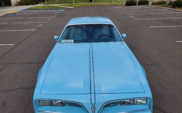Pontiac-Firebird-1977-Sky-Blue-3