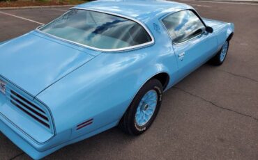 Pontiac-Firebird-1977-Sky-Blue-6