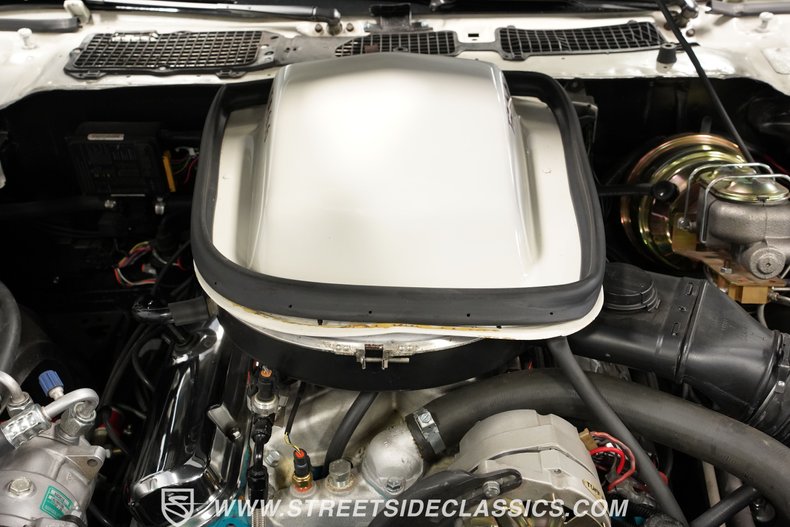 Pontiac-Firebird-1977-White-Tan-11
