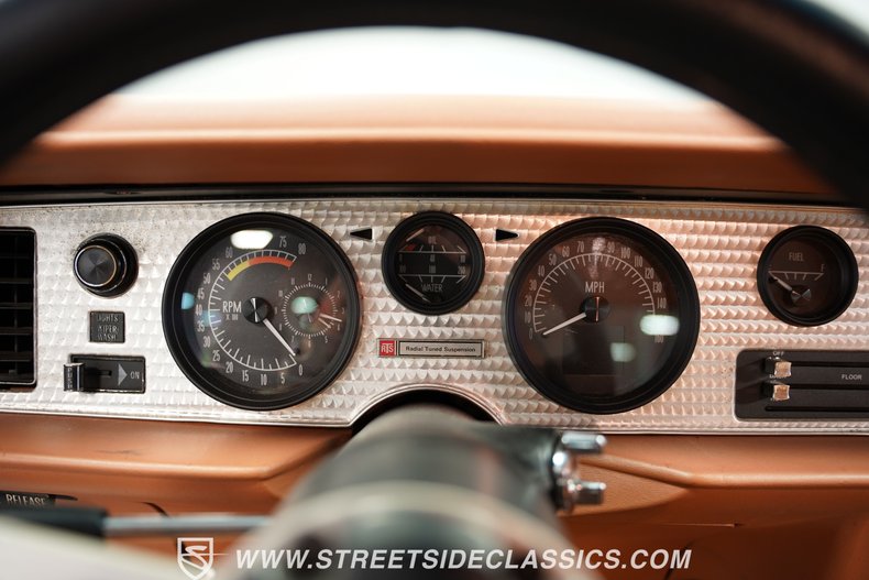 Pontiac-Firebird-1977-White-Tan-2