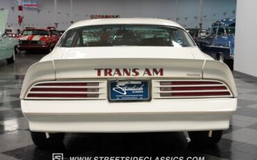 Pontiac-Firebird-1977-White-Tan-22