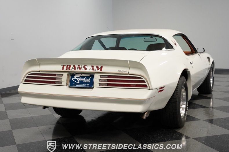 Pontiac-Firebird-1977-White-Tan-26