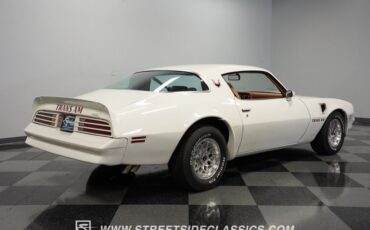 Pontiac-Firebird-1977-White-Tan-27
