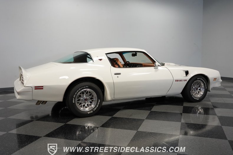 Pontiac-Firebird-1977-White-Tan-28