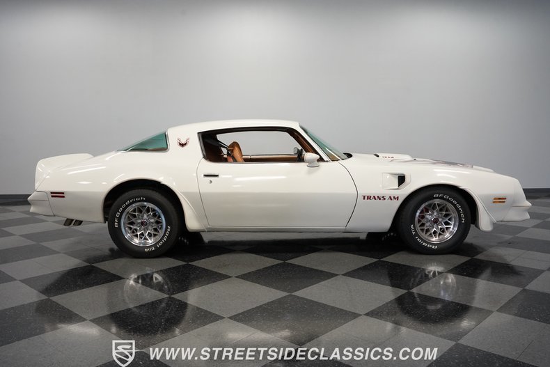 Pontiac-Firebird-1977-White-Tan-29