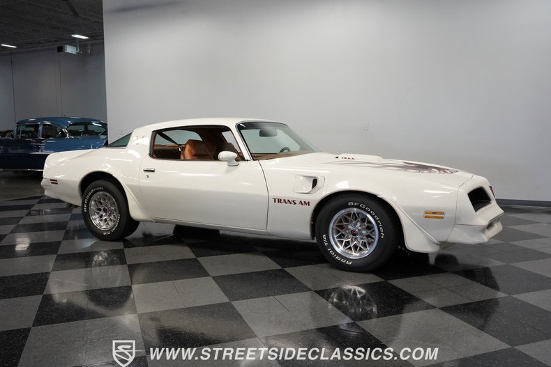 Pontiac-Firebird-1977-White-Tan-30