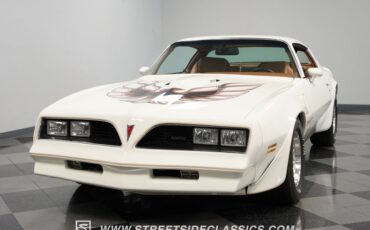 Pontiac-Firebird-1977-White-Tan-31