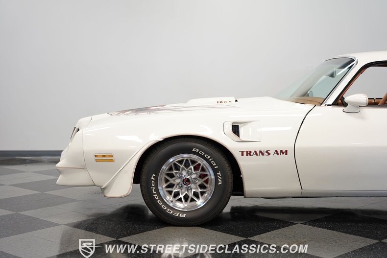 Pontiac-Firebird-1977-White-Tan-36
