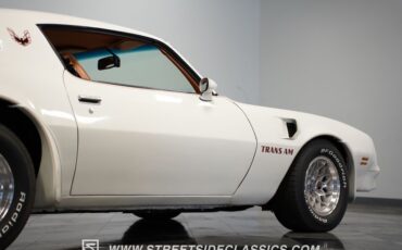 Pontiac-Firebird-1977-White-Tan-40