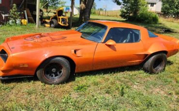 Pontiac-Firebird-1978-Orange