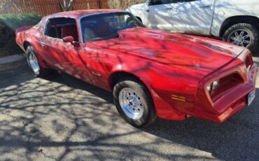 Pontiac-Firebird-1978-Red