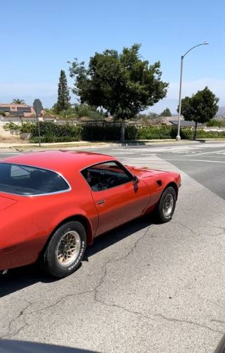 Pontiac-Firebird-1978-Red