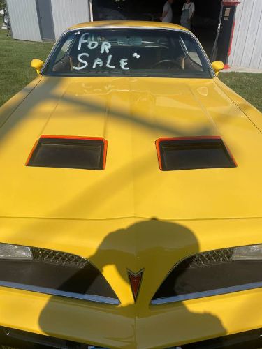 Pontiac-Firebird-1978-Yellow-Custom-Leather-11