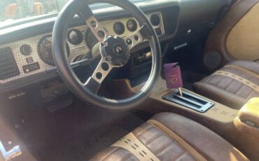 Pontiac-Firebird-1978-Yellow-Custom-Leather-13
