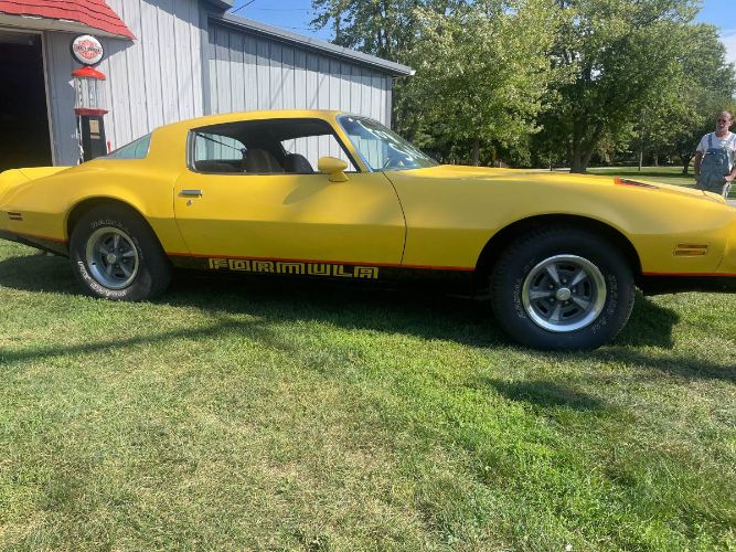Pontiac-Firebird-1978-Yellow-Custom-Leather-18