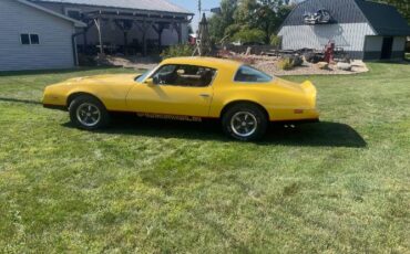 Pontiac-Firebird-1978-Yellow-Custom-Leather-5