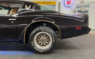 Pontiac-Firebird-1979-18