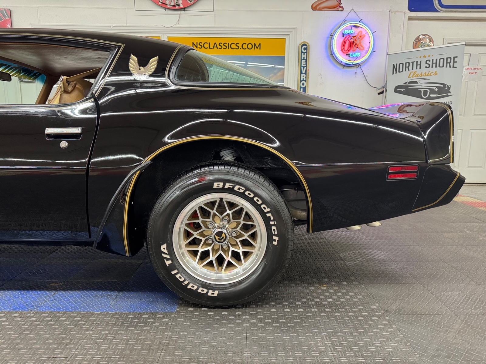 Pontiac-Firebird-1979-18