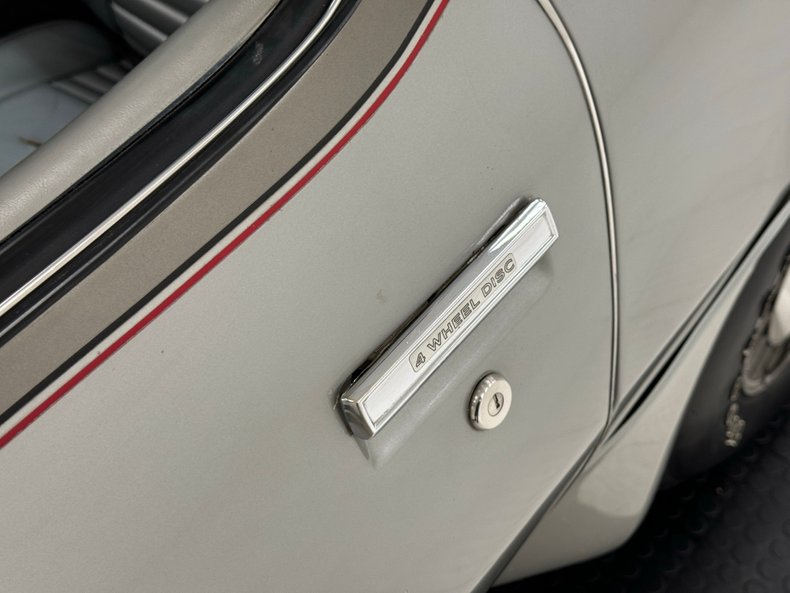 Pontiac-Firebird-1979-Platinum-Poly-Silver-16