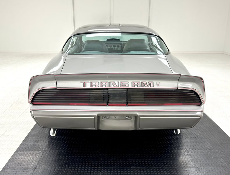 Pontiac-Firebird-1979-Platinum-Poly-Silver-3