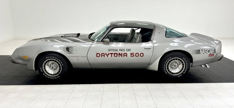 Pontiac-Firebird-1979-Platinum-Poly-Silver