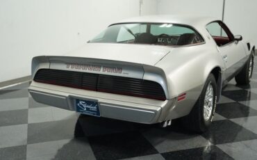 Pontiac-Firebird-1979-Platinum-Silver-Meta-Carmine-11