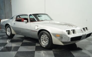 Pontiac-Firebird-1979-Platinum-Silver-Meta-Carmine-14