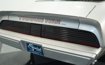 Pontiac-Firebird-1979-Platinum-Silver-Meta-Carmine-23