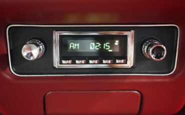 Pontiac-Firebird-1979-Platinum-Silver-Meta-Carmine-39