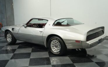 Pontiac-Firebird-1979-Platinum-Silver-Meta-Carmine-8