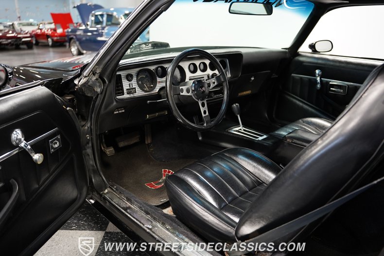 Pontiac-Firebird-1979-Starlight-Black-Black-2