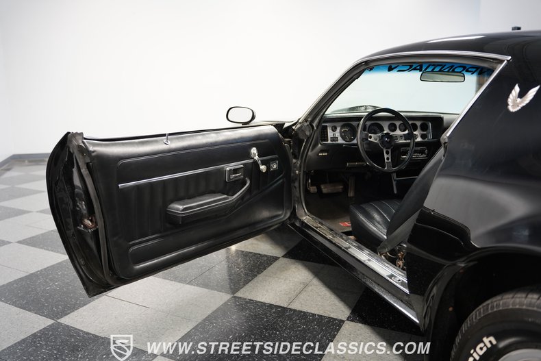Pontiac-Firebird-1979-Starlight-Black-Black-33