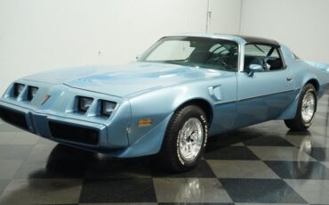 Pontiac-Firebird-1981-Dresden-Blue-Blue-2